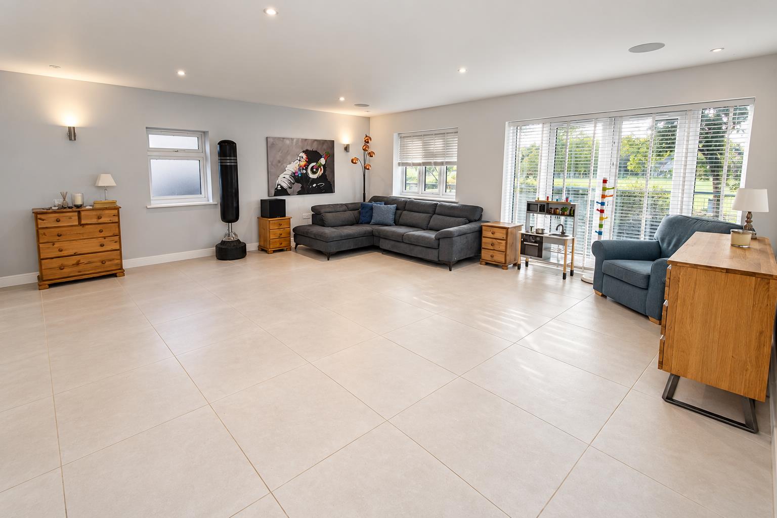 Mapledurham Drive, Purley On Thames